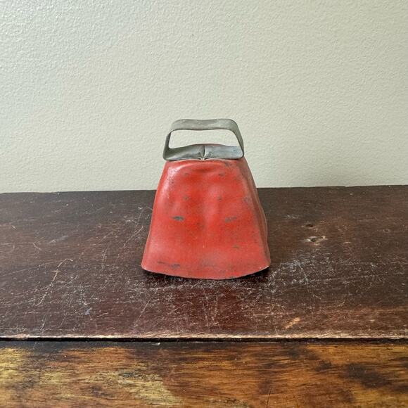 Red Blue Metal Cowbell Hand Made Bell Clapper Primitive Rustic Country Farmhouse - Picture 3 of 6